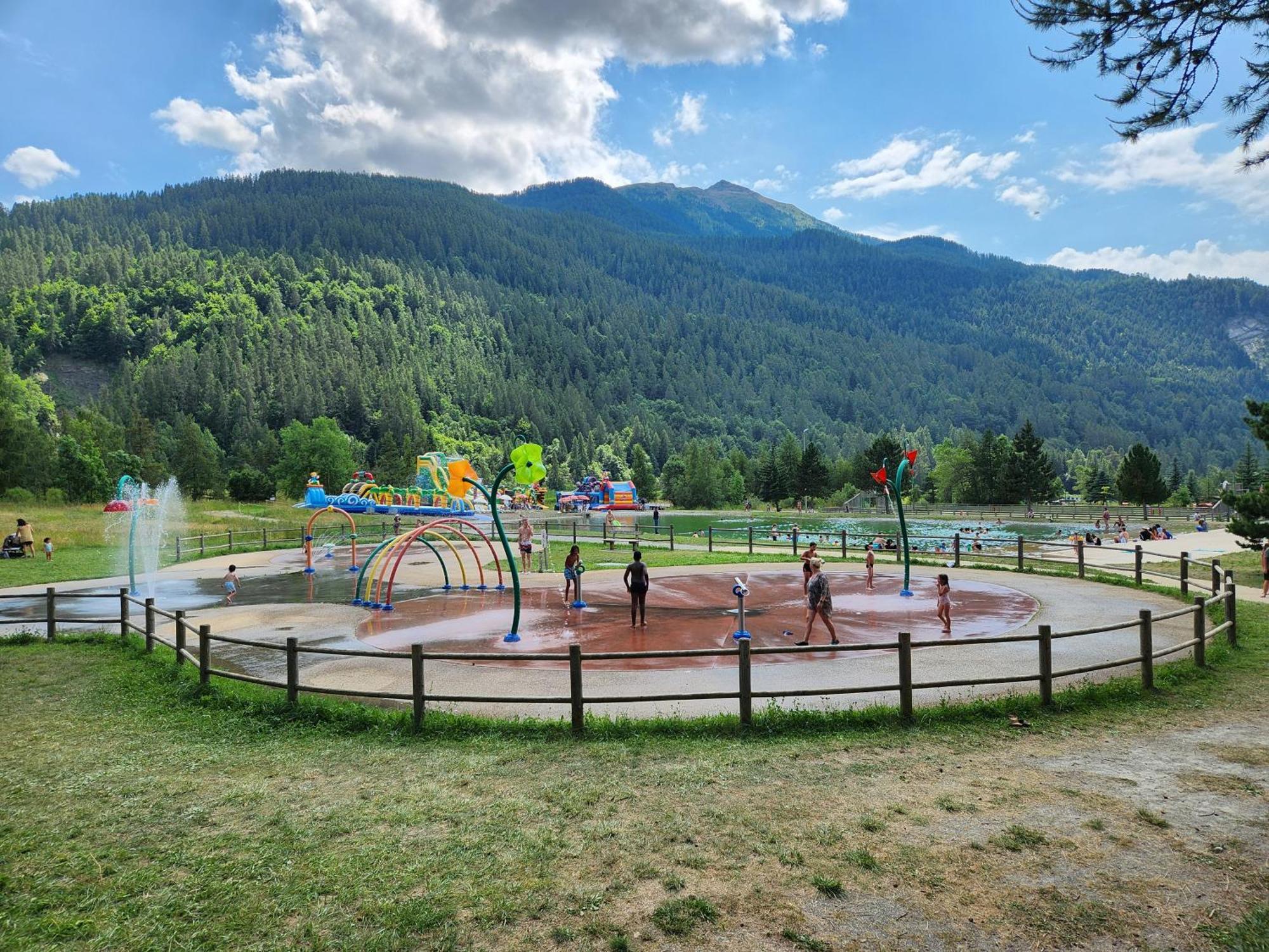 Appartement T3 Avec Jardin Proche Village Сен-Бонне-ан-Шамсор Екстер'єр фото