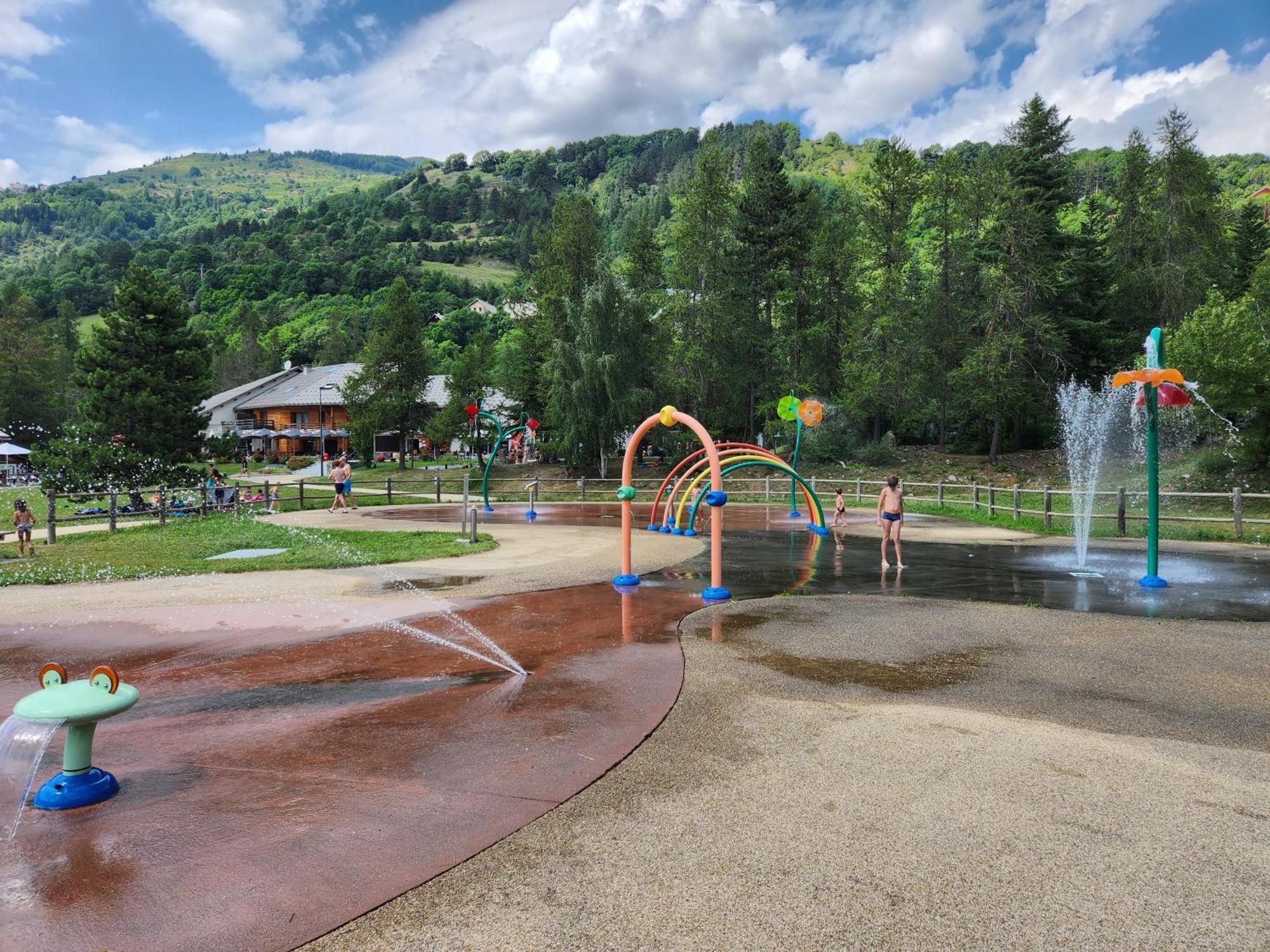 Appartement T3 Avec Jardin Proche Village Сен-Бонне-ан-Шамсор Екстер'єр фото